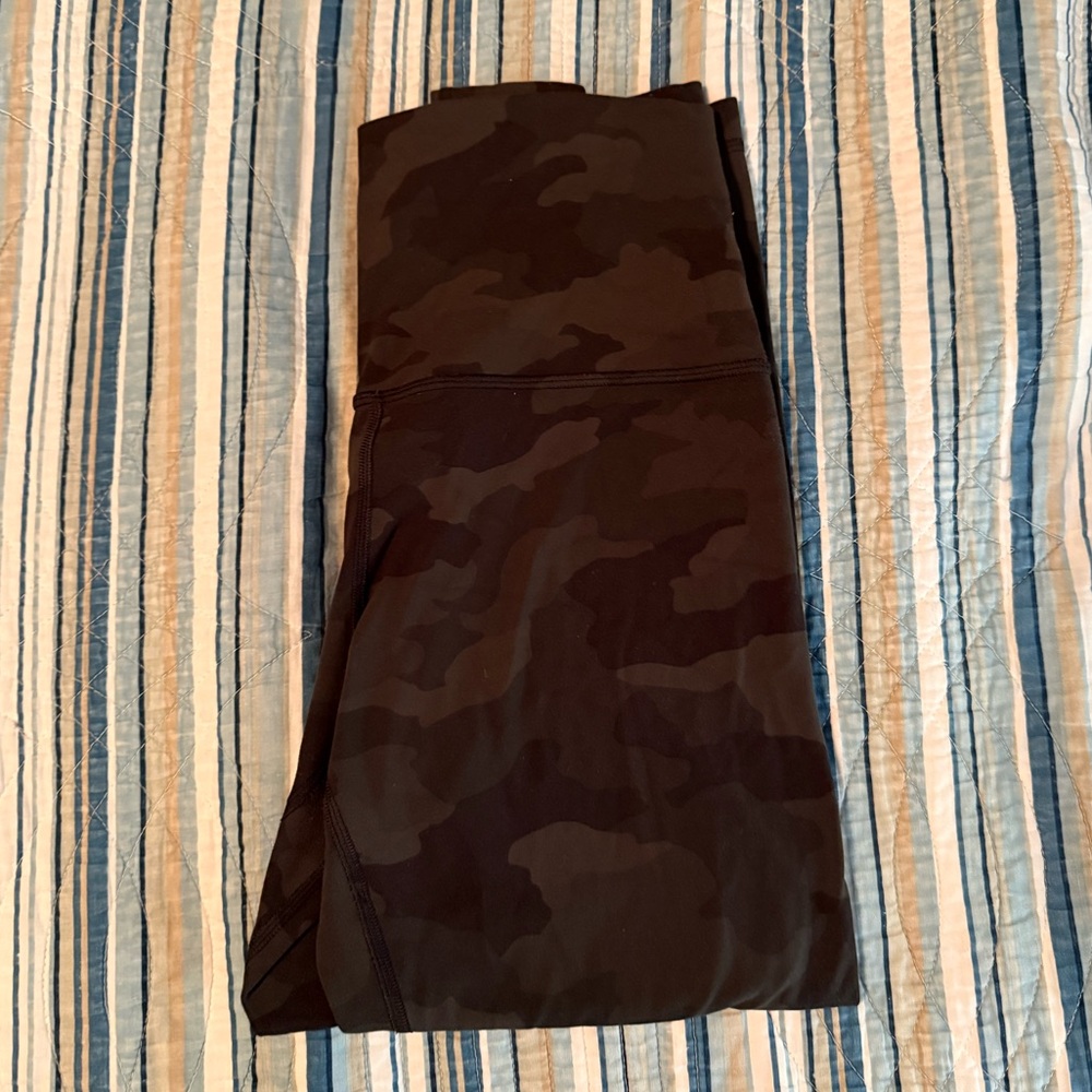 Lululemon Align 23” Green Camo